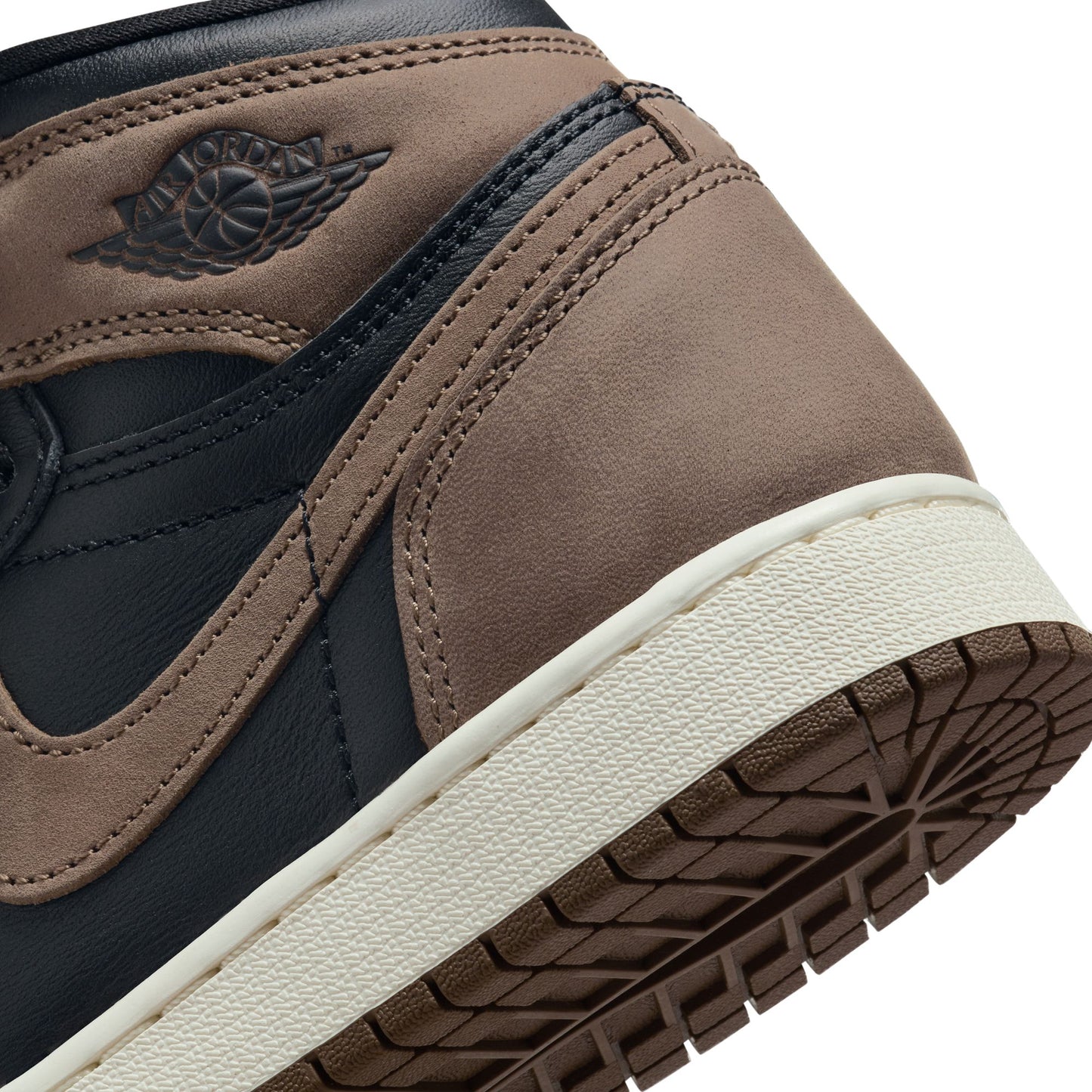 AIR JORDAN 1 HIGH OG "PALOMINO" (GS) - BLACK/METALLIC GOLD-PALOMINO-SAIL