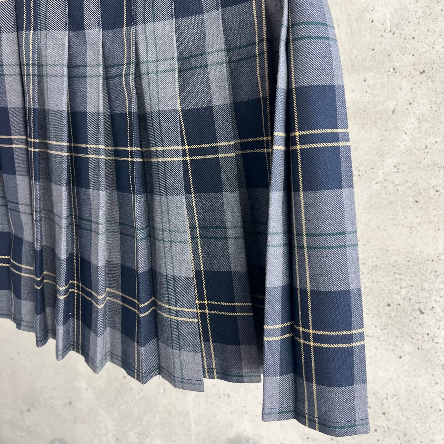 vintage plaid kilt