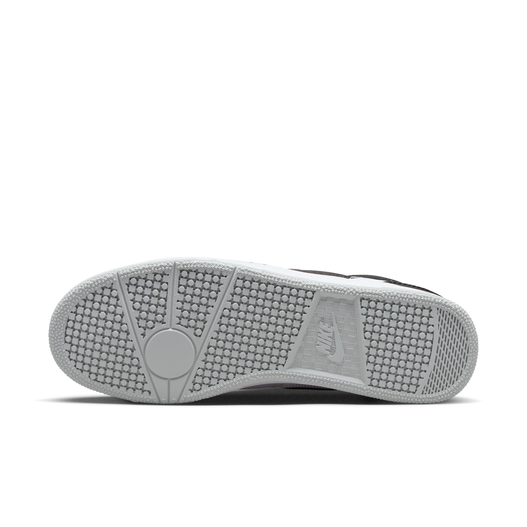 Attack - White/Black
