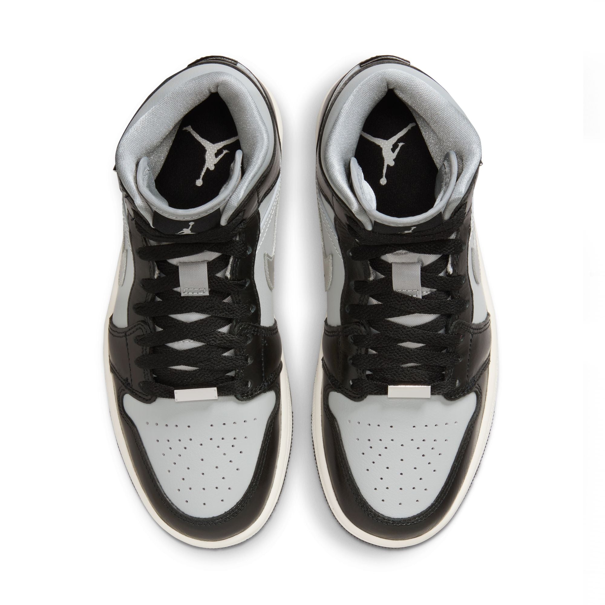 JORDAN 1 MID SE - BLACK/METALLIC SILVER/LT SMOKE GREY/SAIL