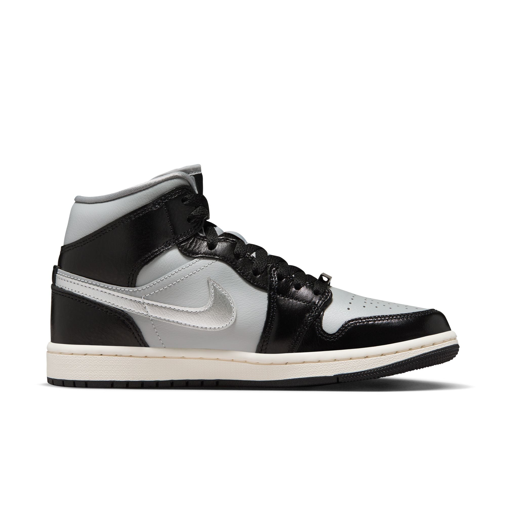 JORDAN 1 MID SE - BLACK/METALLIC SILVER/LT SMOKE GREY/SAIL