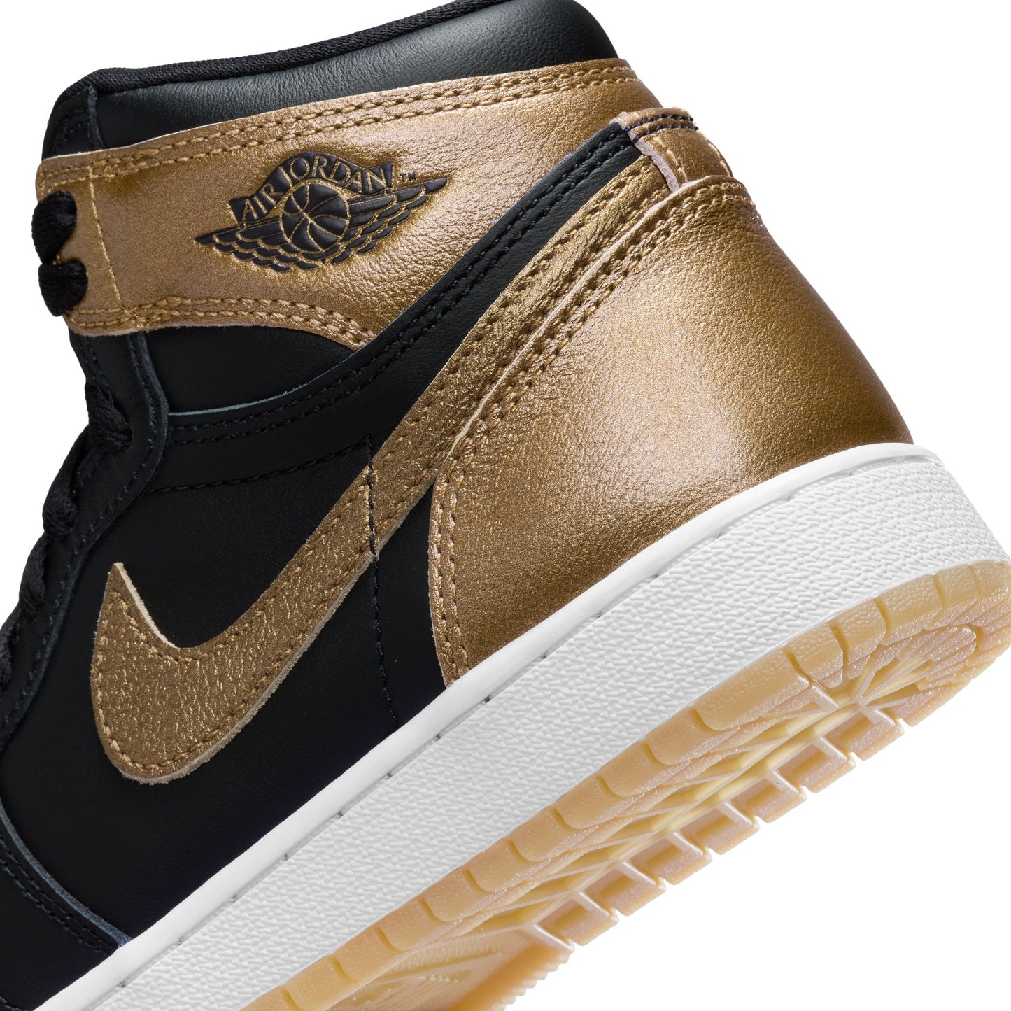 JORDAN 1 HIGH OG 'BLACK AND GOLD' (GS) - BLACK/METALLIC GOLD/SAIL